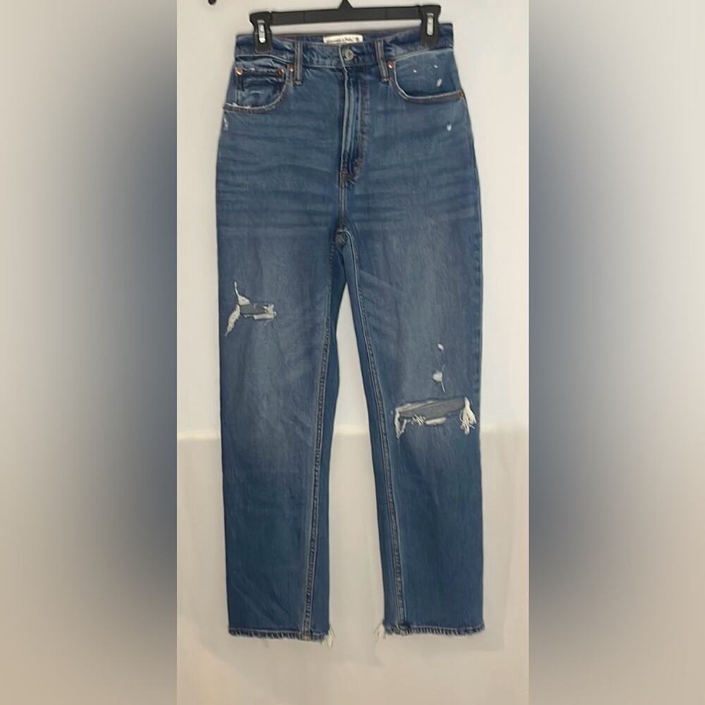 NWOT Abercrombie and fitch the ankle straight ultra high rise distressed jeans